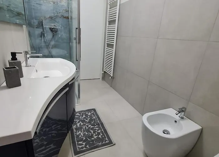 Casa Emanuela 2 *